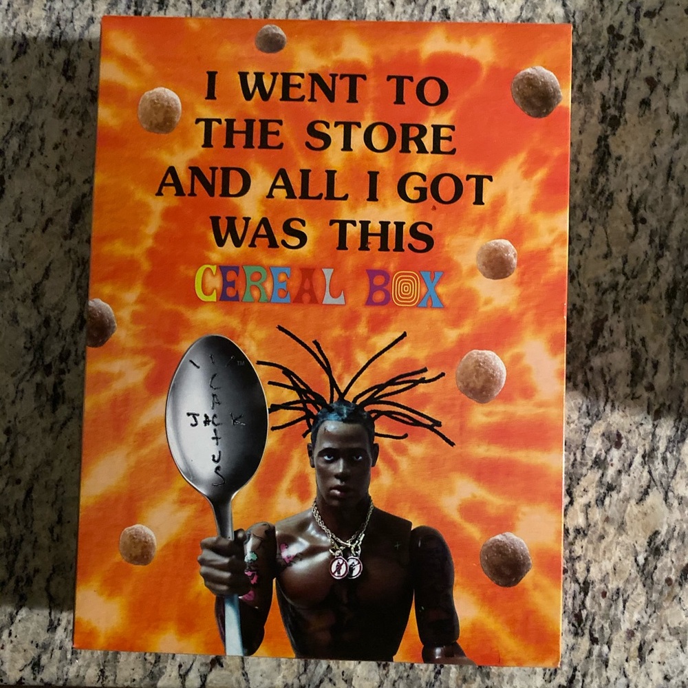 Travis Scott X Reese’s Puff - Picture 3 of 4